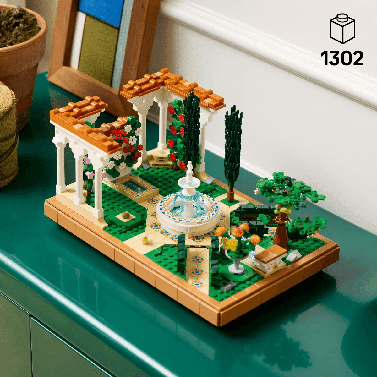 LEGO Icons Fountain Garden Building Set 10359 image 2